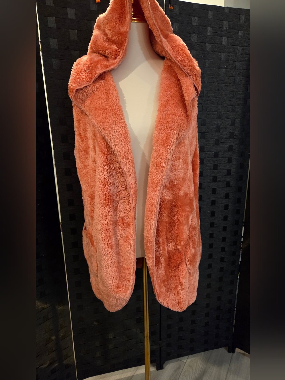 NWOT Zenana Coral Peach Teddy Fuzzy Fleece Hooded Vest Jacket Size M
